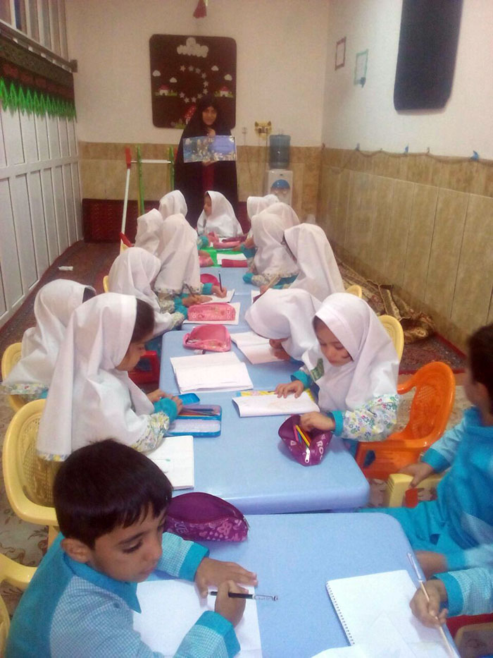 970717 m0sabeghe naghasi be monasebat rooz jahani koodak zahedan 04