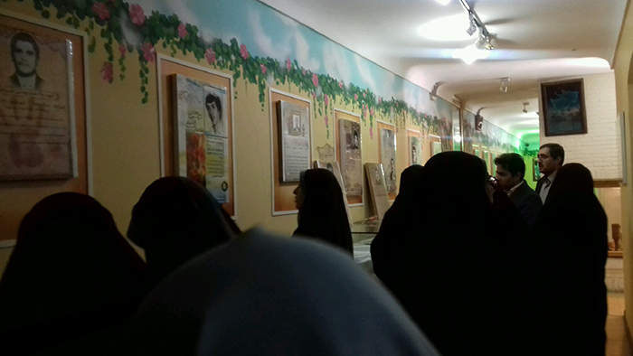 970912 bazdid danesh amozan dabirestan emam hasan zanjan az mozeye shohada 04