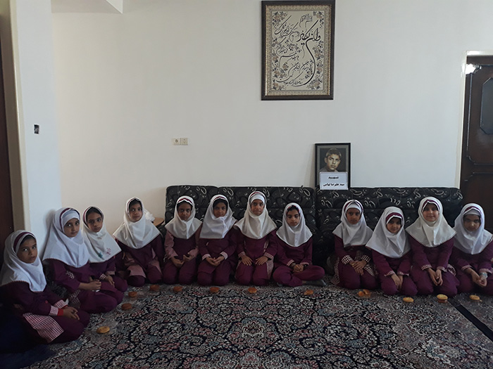 970917 takrim khanevade shohada tavasot qoran amozan zarand 01