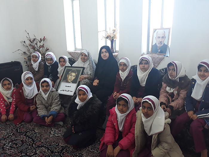 970917 takrim khanevade shohada tavasot qoran amozan zarand 02