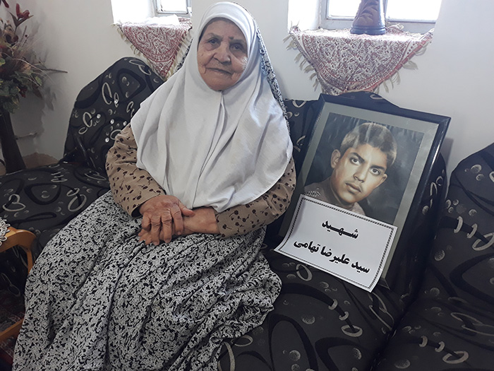 970917 takrim khanevade shohada tavasot qoran amozan zarand 03