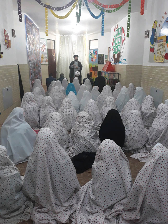 970919 didar raeis markaz omor qorani ughaf az madares sistan 01
