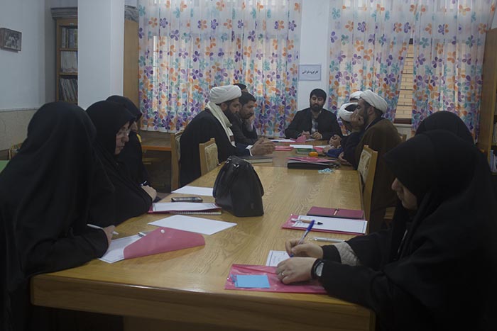 971015 hamayesh ham andishe modiran va moaleman qom 02