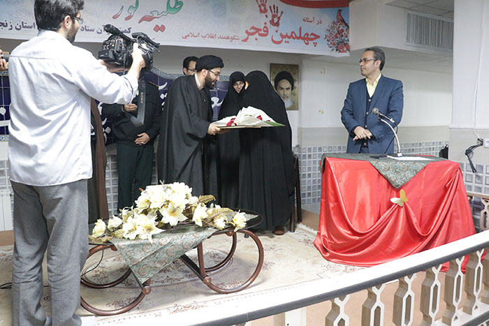 971107 mahfel ons ba qoran ba hozor ghem maghame moasese dar zanjan 04