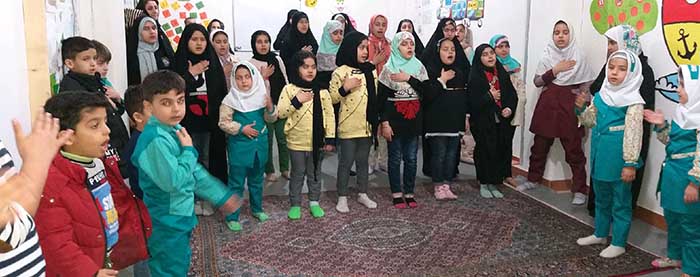 971125 ejraye namayesh jameatol qoran chobar 05