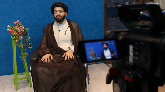 971222 hozor hojatoleslam tabatabayi dar khabarghozari tasnim 07