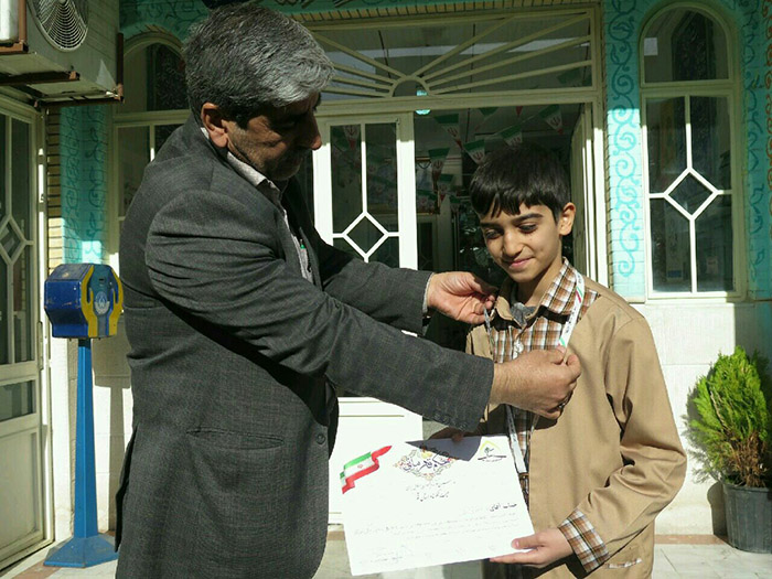 980126 derakhshesh danesh amozan dabestan emam hasdan mojtaba qom dar mosabeghat tekvando 01