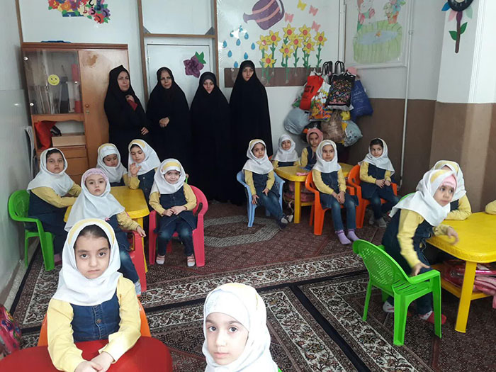 980128 entekhab pish dabestani emam hasan mojtaba gholshahr zanjan be onvan bartar dar ostan 02