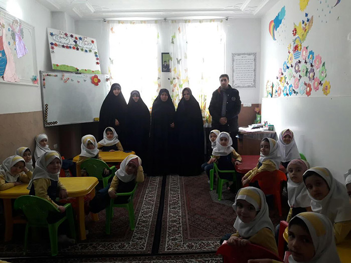 980128 entekhab pish dabestani emam hasan mojtaba gholshahr zanjan be onvan bartar dar ostan 03
