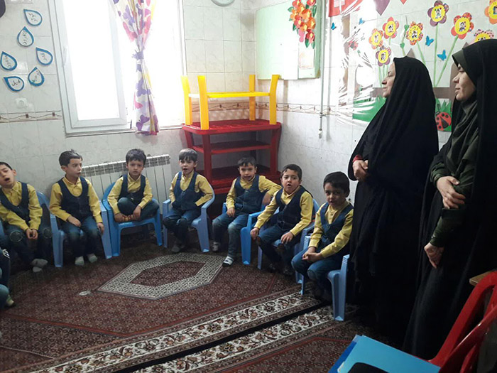 980128 entekhab pish dabestani emam hasan mojtaba gholshahr zanjan be onvan bartar dar ostan 04