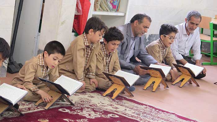 980219 barpayi mahfel joz khani va ons ba qoran dabestan emam hasan mojtaba qom 04