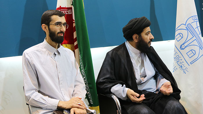 980228 hozor modir va ghaem magham jqk dar namayeshghah qoraN KARIM 09