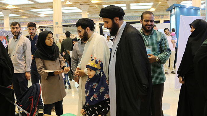 980228 hozor modir va ghaem magham jqk dar namayeshghah qoraN KARIM 11