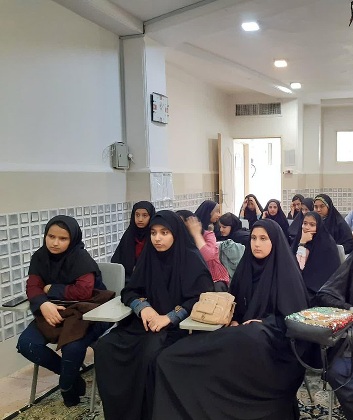 980802 ashnayi daneshamozan daberestan hajar zanjan 02