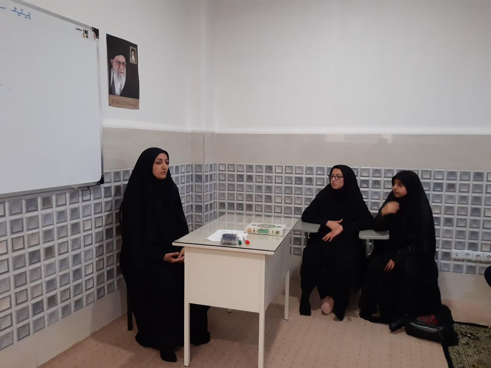 980802 ashnayi daneshamozan daberestan hajar zanjan 05