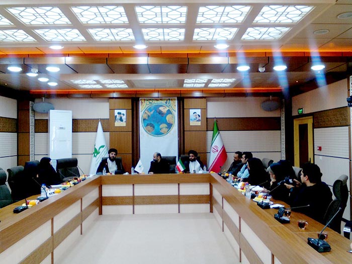980925 bazdid az kanon parvaresh fekri qom 06