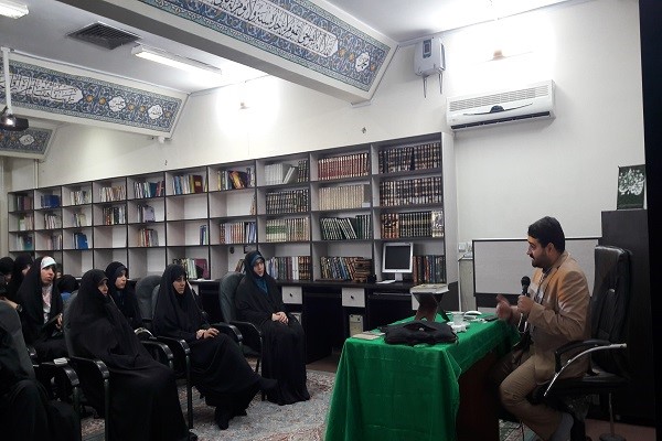 نشست فضای مجازی
