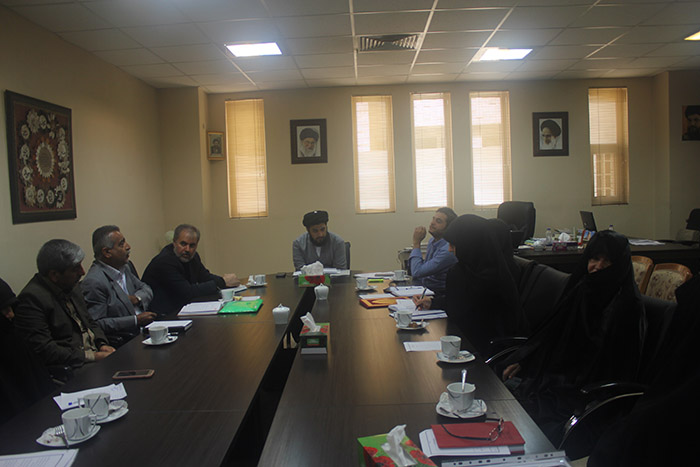 980516 jalaseye eraee ghozaresh amalkard modiran jqk qom ba modir moasese 01