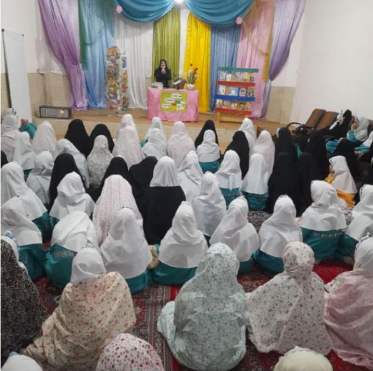 010929 hafteye ketab khani 06